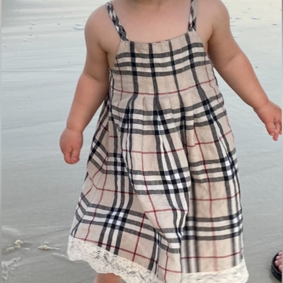 3T Burberry lightweight dress - Picture 5 of 10